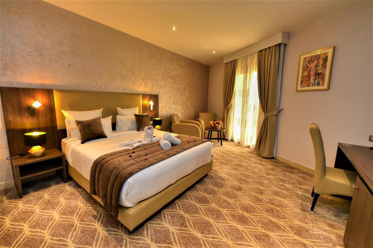 Mf Hotel Oran Bir El Djir Ngoại thất bức ảnh